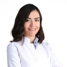 Uzm. Dt. Ayşegül Nagehan Akkaş — İstanbul. Portre fotoğrafı.