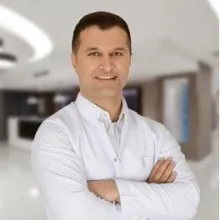 Op. Dr. Hüseyin Çelik — Göz Hastalıkları, Batman. Portre fotoğrafı.