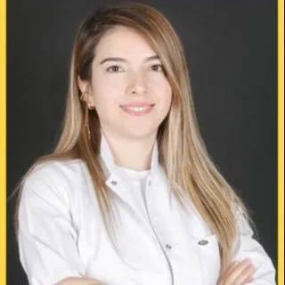 Op. Dr. Yeliz Acar — Göz Hastalıkları, Bursa. Portre fotoğrafı.