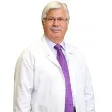 Uzm. Dr. Taylan Falay — İç Hastalıkları, Manisa. Portre fotoğrafı.