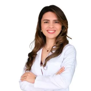 Uzm. Dr. Nazan Nur Yılmaz — Denizli. Portre fotoğrafı.