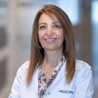 Uzm. Dr. Hülya Mavi — Nöroloji, Ataşehir, İstanbul. Portre fotoğrafı.