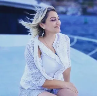 Op. Dr. Neşe Türkmen profilinde yer alan galeri fotoğrafı.