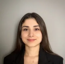 Psk. İrem Gül Akça — Psikoloji, Antalya. Portre fotoğrafı.