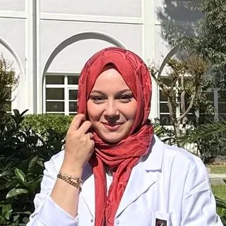 Psk. Zehra Aka — Psikoloji, İstanbul. Portre fotoğrafı.