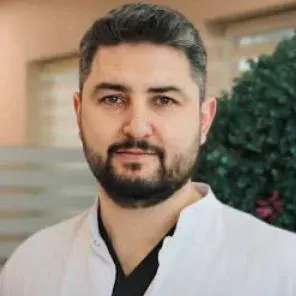 Op. Dr. Yusuf Enes Yalım — Ortopedi Ve Travmatoloji, Şehitkamil, Gaziantep. Portre fotoğrafı.