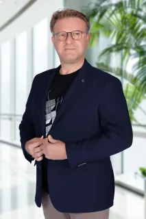 Prof. Dr. Cenk Eray Yıldız profilinde yer alan galeri fotoğrafı.
