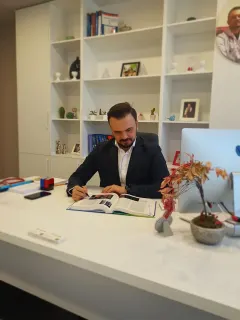 Uzm. Dr. Okan Tuğral profilinde yer alan galeri fotoğrafı.