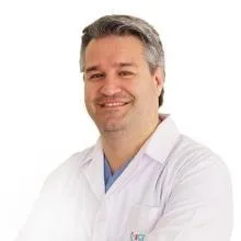 Op. Dr. Mehmet Atilla Tekin — Çocuk Cerrahisi, İzmit, Kocaeli. Portre fotoğrafı.