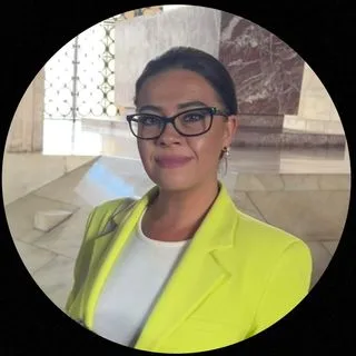 Açelya Sivrikaya Giray — Çocuk Gelişimi, Edirne. Portre fotoğrafı.