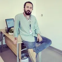 Op. Dr. Kemal Caner Delioğlu — Kulak Burun Boğaz, İstanbul. Portre fotoğrafı.
