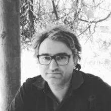 Dr. Dt. Bülent Güner — Ağız Diş Ve Çene Cerrahisi, Ankara. Portre fotoğrafı.