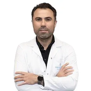 Doç. Dr. Cem Onur Kıraç — Endokrinoloji Ve Metabolizma Hastalıkları, Kahramanmaraş. Portre fotoğrafı.
