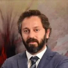 Dr. Öğr. Üyesi Osman Lapçın — Ortopedi Ve Travmatoloji, Küçükçekmece, İstanbul. Portre fotoğrafı.