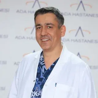 Op. Dr. Korhan Arslan — Genel Cerrahi, Giresun. Portre fotoğrafı.