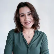Psk. Dan. Ayşenur Küçükakgül — Psikolojik Danışma ve Rehberlik, Antalya. Portre fotoğrafı.