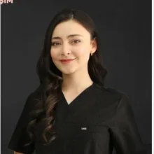 Dr. Dt. İrem Barış Akbaş — Ankara. Portre fotoğrafı.