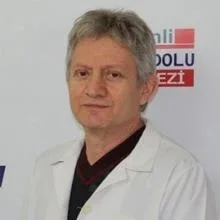 Dr. Öğr. Üyesi İsmail Börekçi — Genel Cerrahi, Konak, İzmir. Portre fotoğrafı.