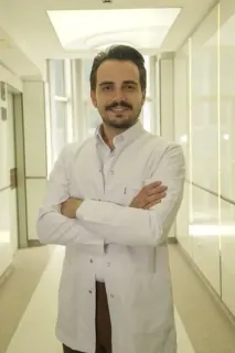 Op. Dr. Batuhan Kartal profilinde yer alan galeri fotoğrafı.