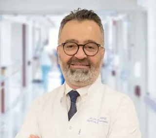 Op. Dr. Faruk Abaş profilinde yer alan galeri fotoğrafı.