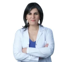 Op. Dr. Emine Elmas — Kadın Hastalıkları Ve Doğum, Eskişehir. Portre fotoğrafı.