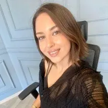 Psk. Merve Tekgiyik — Psikoloji, Balıkesir. Portre fotoğrafı.