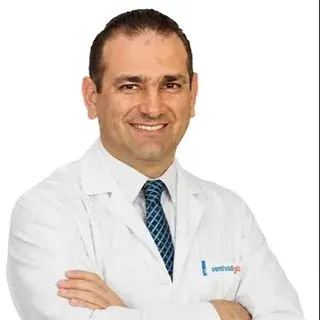 Op. Dr. S. Semih Aydoğan — Göz Hastalıkları, Çankaya, Ankara. Portre fotoğrafı.