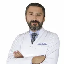 Prof. Dr. Olcay Güler — Ortopedi Ve Travmatoloji, İstanbul. Portre fotoğrafı.