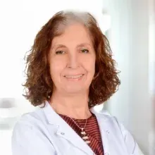 Op. Dr. Nalan Ulufi — Genel Cerrahi, Pendik, İstanbul. Portre fotoğrafı.