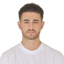 Dyt. Oğuzhan Tekin — Diyetisyen. Portre fotoğrafı.