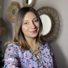 Psk. Esra Yıldız — Psikoloji, Şişli, İstanbul. Portre fotoğrafı.