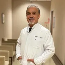 Doç. Dr. Serdar Aykan — Üroloji, Pendik, İstanbul. Portre fotoğrafı.