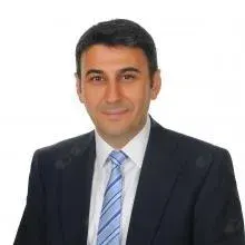 Op. Dr. Müstecep Kavrut — İstanbul. Portre fotoğrafı.