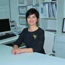 Uzm. Dr. Filiz Altıoğlu Çığ — Dermatoloji, İstanbul. Portre fotoğrafı.