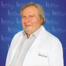 Uzm. Dr. Adnan Barlak — Tıbbi Biyokimya, İlkadım, Samsun. Portre fotoğrafı.