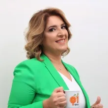 Uzm. Dr. Aydan Aksöyek — Aile Hekimliği, Adana. Portre fotoğrafı.