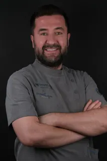 Uzm. Dr. Levent Önal profilinde yer alan galeri fotoğrafı.