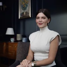 Kl. Psk. Aylin Alkan — Psikoloji, İstanbul. Portre fotoğrafı.