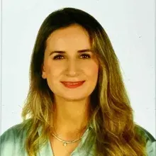 Dr. Öğr. Üyesi Gamze Kırpınar — Kadın Hastalıkları Ve Doğum, Kadıköy, İstanbul. Portre fotoğrafı.