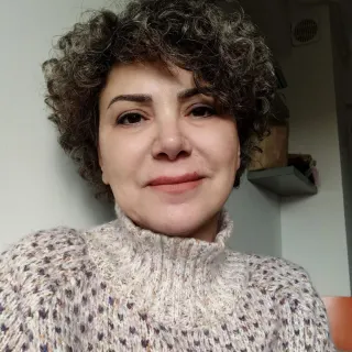 Doç. Dr. Zeynep Tekkuş Set profilinde yer alan galeri fotoğrafı.