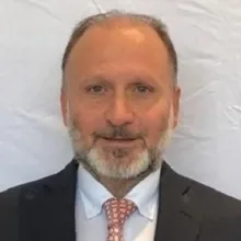 Prof. Dr. Mete Kıroğlu — Kulak Burun Boğaz. Portre fotoğrafı.