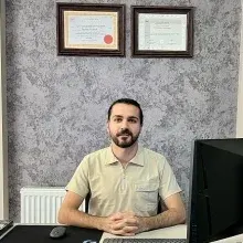 Uzm. Dt. Burakhan Albayrak — Sivas. Portre fotoğrafı.