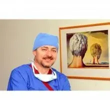 Prof. Dr. İlhan Gölbaşı — Kalp Ve Damar Cerrahisi, Antalya. Portre fotoğrafı.