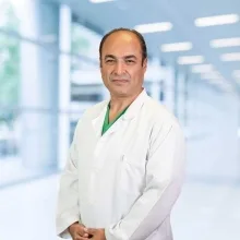 Op. Dr. Mustafa Önvermez — Beyin Ve Sinir Cerrahisi, Denizli. Portre fotoğrafı.