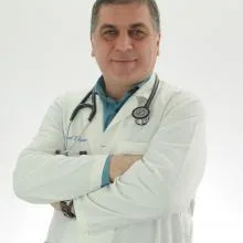 Uzm. Dr. İsmail Gökyar — Ankara. Portre fotoğrafı.