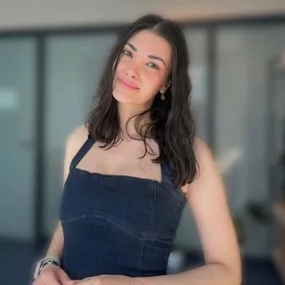 Kl. Psk. Betül Demir — Psikoloji, Ankara. Portre fotoğrafı.