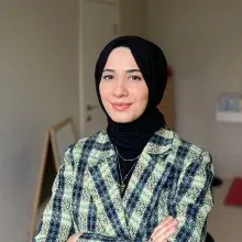 Psk. Mervegül Orhan — Psikoloji, İstanbul. Portre fotoğrafı.
