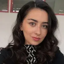 Dyt. Melike Balıtatlı — Diyetisyen, Afyonkarahisar. Portre fotoğrafı.