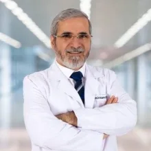 Uzm. Dr. Nazmi Demirtaş — Göğüs Hastalıkları, Ataşehir, İstanbul. Portre fotoğrafı.
