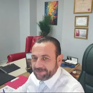 Uzm. Dr. Mustafa Gürcan — Psikiyatri, Tepebaşı, Eskişehir. Portre fotoğrafı.